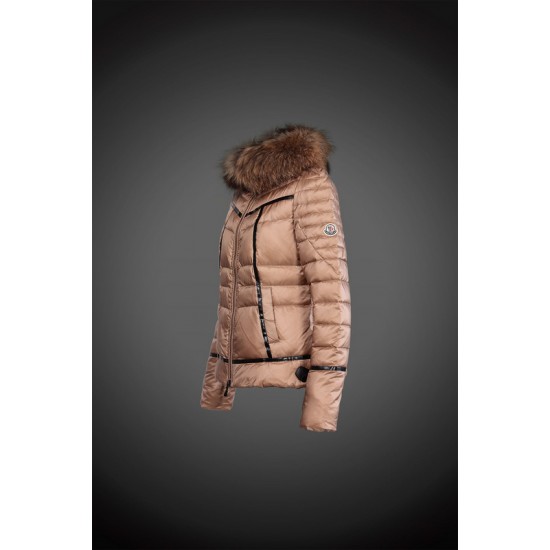 Dam Moncler Dunjacka with raccoon Jacka Krage light tan