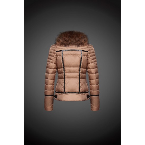 Dam Moncler Dunjacka with raccoon Jacka Krage light tan