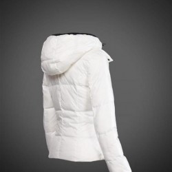 Dam Moncler Dunjacka with Kepsar Vit